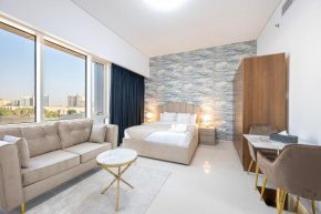 Cozy Studio Near Dubai Central Mall